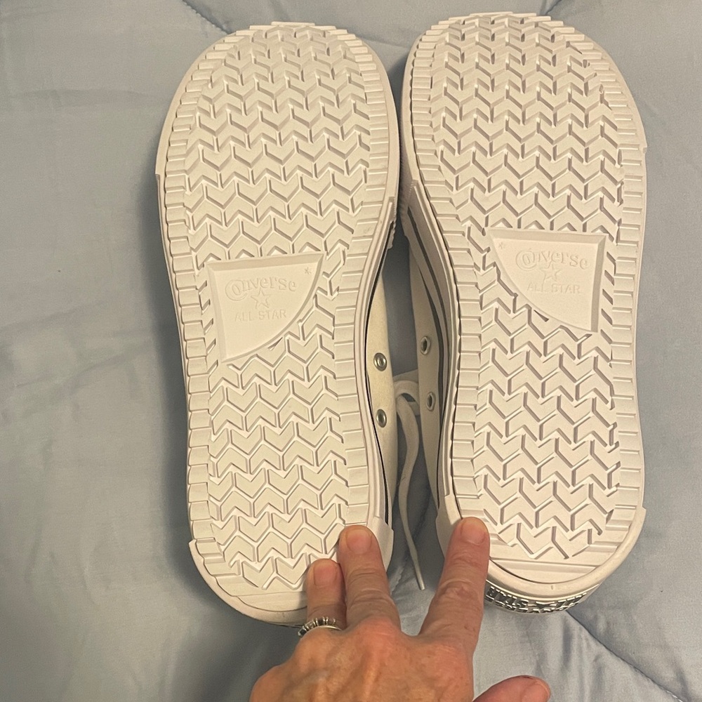 NWOT Converse Lift Double Stack White Canvas Sneakers. Brand new. Never worn - Picture 5 of 5